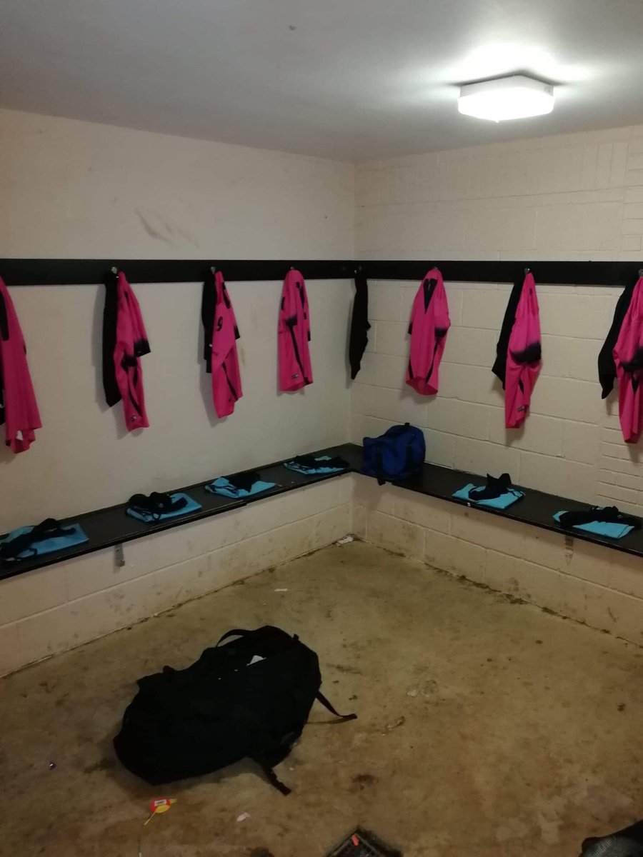 Thefisharms's tweet photo. Ready for today’s game #UTF https://t.co/k895ftnXD5