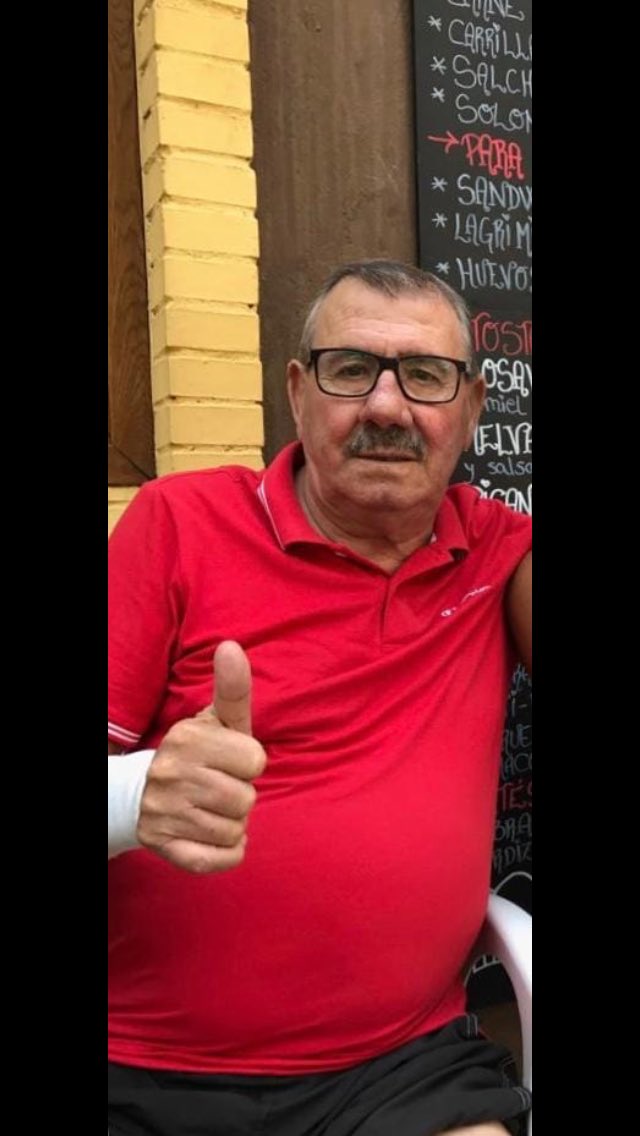 gallodecai's tweet photo. Se va un Crack, Mister te voy a echar de menos tela, con tus consejos y forma de ver la vida con mucho arte.Descansa Picha mía ,que ha donde quieras que vayas lo van a pasar contigo de auténtica categoría.Eres y serás siempre un fenómeno 💙💛😘🐔📣 https://t.co/8Ki6cJybma