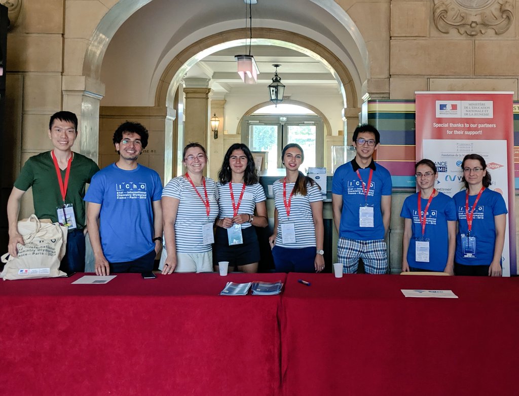 chemFunMan's tweet photo. Welcome to 51st IChO Day1 @icho2019paris !! Very delighted to be part of the volunteer team for #IChO2019 finally we begin #makingsciencetogether thanks for the opportunity @anneszymczak @Aurelien_gm @Sorbonne_Univ_ @Maison_Chimie @jmblanquer @FranceChimieIDF @EducationFrance https://t.co/yhHCK4P3UT