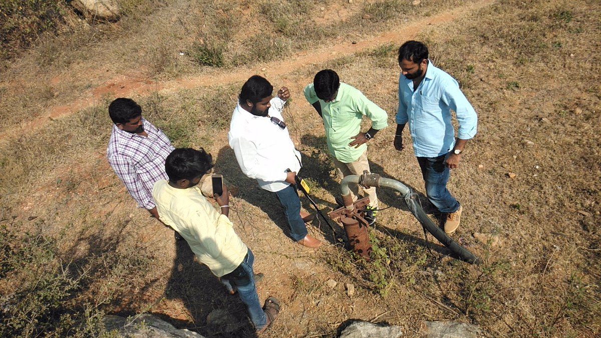 3Locators's tweet image. 3D Locators water Detector live value changed near a drilled borewell proven with customers.

3dlocators.it