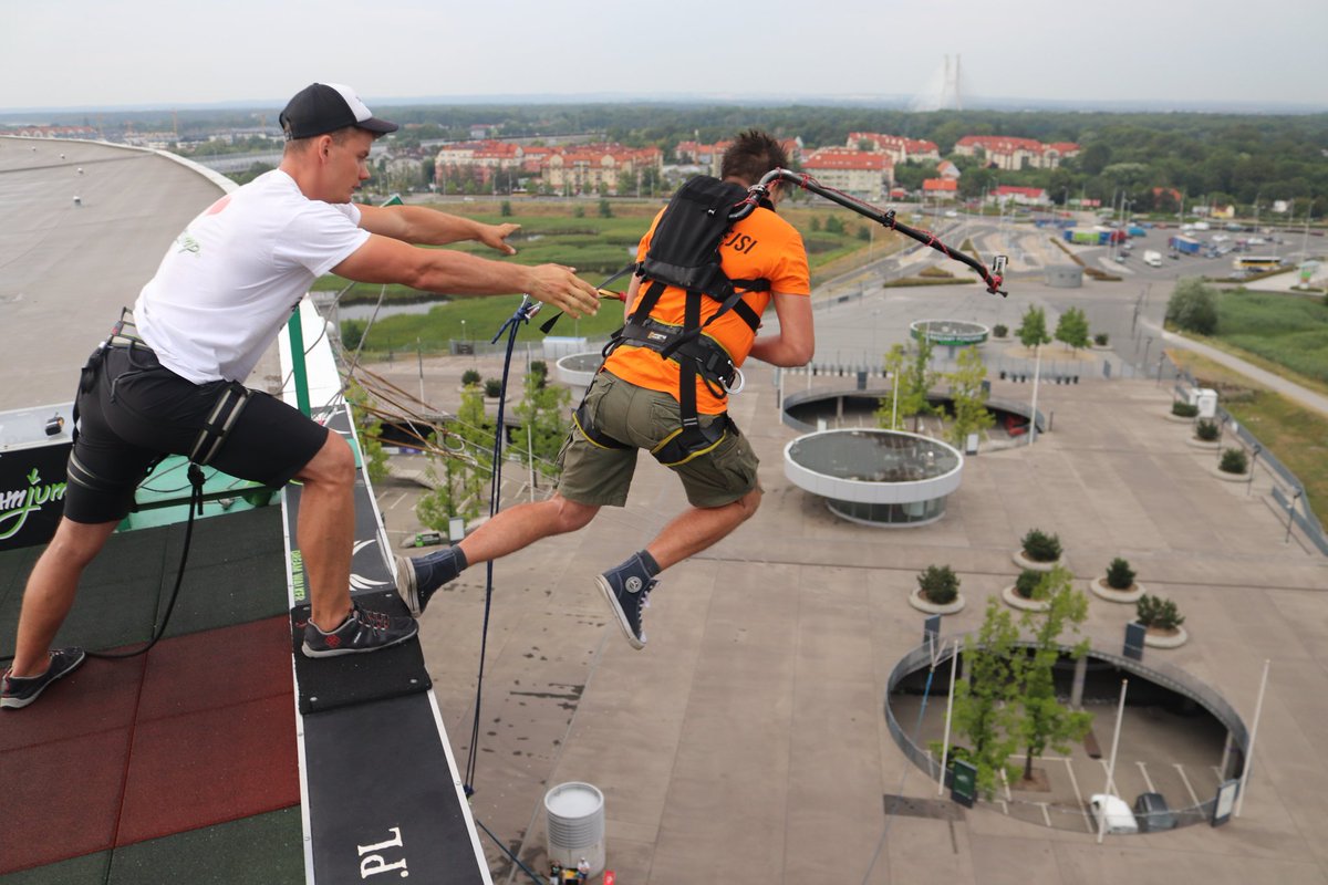 Wojciec78269909's tweet photo. @FreightlinerPL NAJSILNIEJSI/ ADRENALINA https://t.co/iFmqsBnE5x