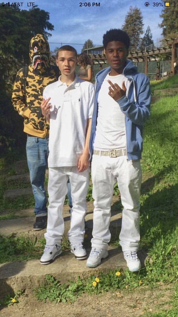 23moneey's tweet photo. Lil don free he been turnt since I met em👣🤩💰 #Camworld🌎💯 https://t.co/3PazlE9s0i