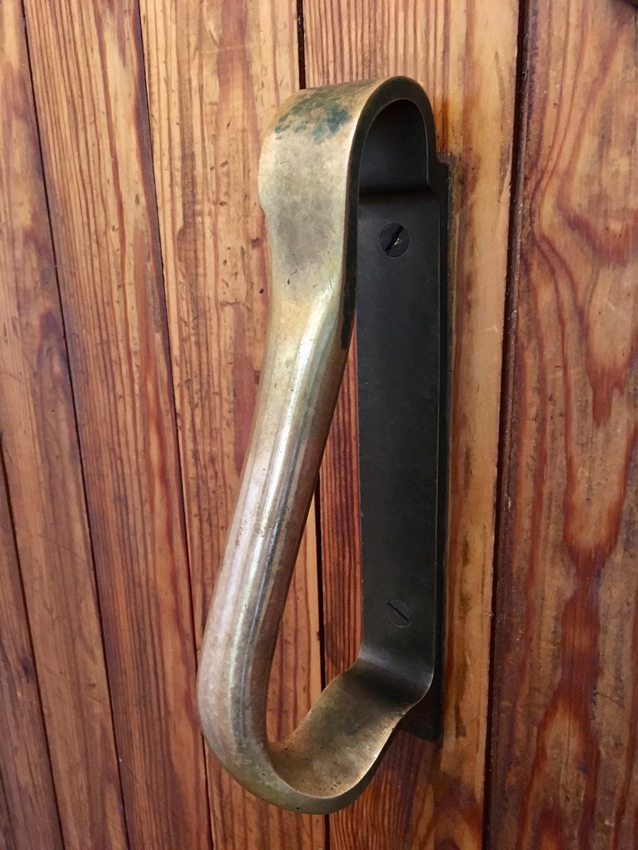 De fameuze deurkruk van #AlvarAalto, op de voordeur van zijn studio in #Helsinki