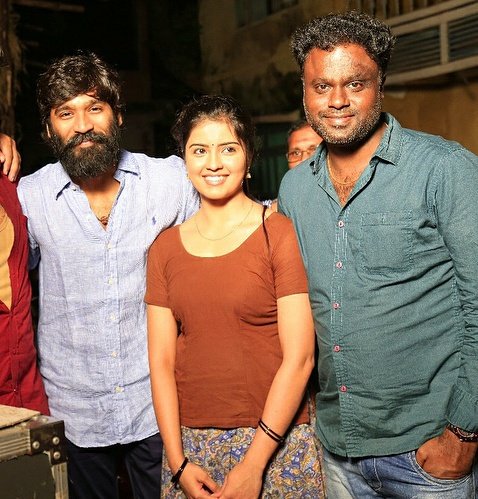 AmrithaArmy's tweet photo. Thalaivii With Dhanush 😍❤

#Asuran #Bigil 
#Singappenney https://t.co/BZH9ITT8BC