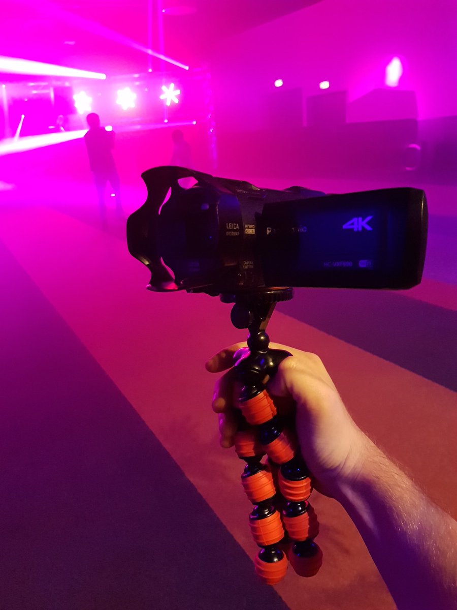 RenaultjeRemco's tweet photo. I paid my ticket for #DFD #DFD3 #DutchFurDance #Dutchfurdance #DutchFurDance3 #Dutchfurdance3 @DutchFurdance so i will be back again with my 4K Filmcamera as well! Who i'm going to see there too on October 19th? 😚🙈😳 https://t.co/o8KCrvIX7N