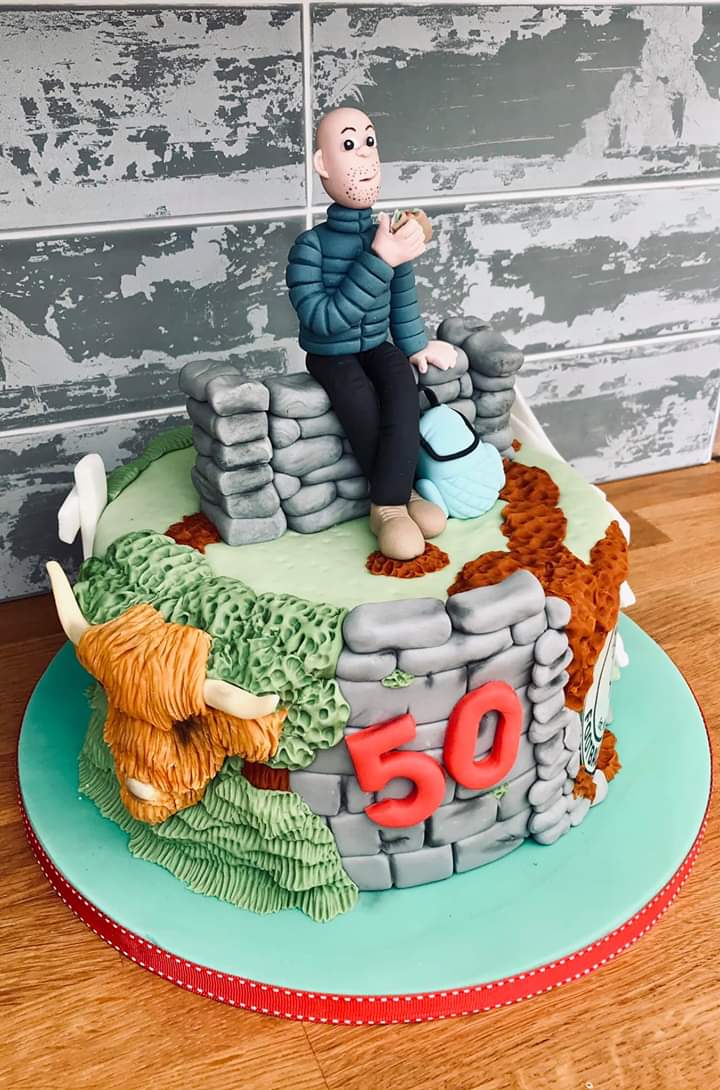JAcakesandsugar's tweet photo. This birthday boy loves his long walks, making a curry and cheeky pint of Old Speckled Hen 🎂 #birthdaycake #birthdayboy #oldspeckledhen https://t.co/uuJmDSEPUh