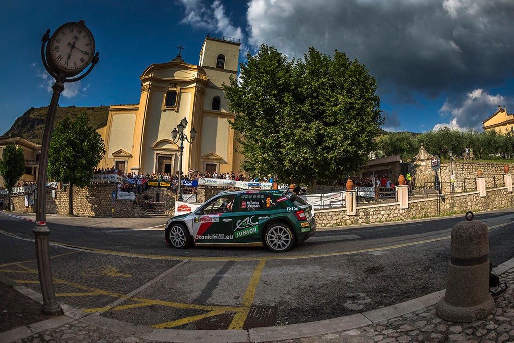 MSesks's tweet photo. 🇮🇹 #RallydiRomaCapitale #SS10
Actually this loop wasn’t the best for us, we are stuggling all the time. 😬
1️⃣ 🇦🇺 #CIngram 6:42,3
2️⃣ 🇨🇿 #FMareš +5,4
3️⃣ 🇱🇻 #MSesks 11,2
4️⃣ 🇯🇵 #HArai +17,5
5️⃣ 🇪🇸 #EFalcon +29,3
@FIAERC @FIAJuniorWRC @RallydiRoma https://t.co/l6SJBfItQv