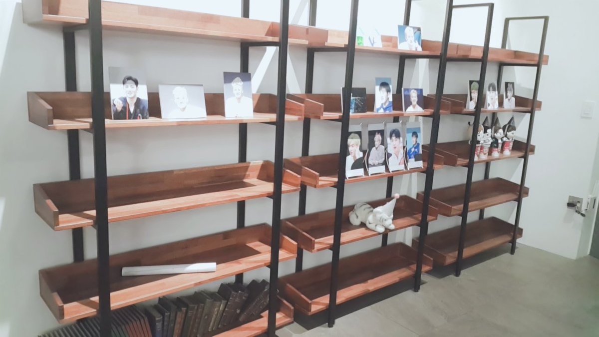 iru7297's tweet photo. 여섯번째 합정 테르프로미즈!!!
컵이랑 포토카드를 받고 이벵으로 카드거울을 받았는데 존예보스여서 씹덕사할뻔 했습니다~

@YBeakho께 감사합니다는 말씀드릴께여~~ https://t.co/zLpkH2l1Jp