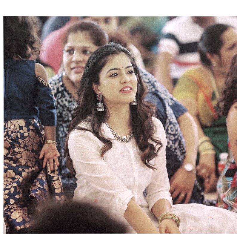 tylrden's tweet photo. Thalaivii ❤ @AmrithaOfficial 😍

#AmrithaArmy #Singappenney https://t.co/VIdbaszD4E