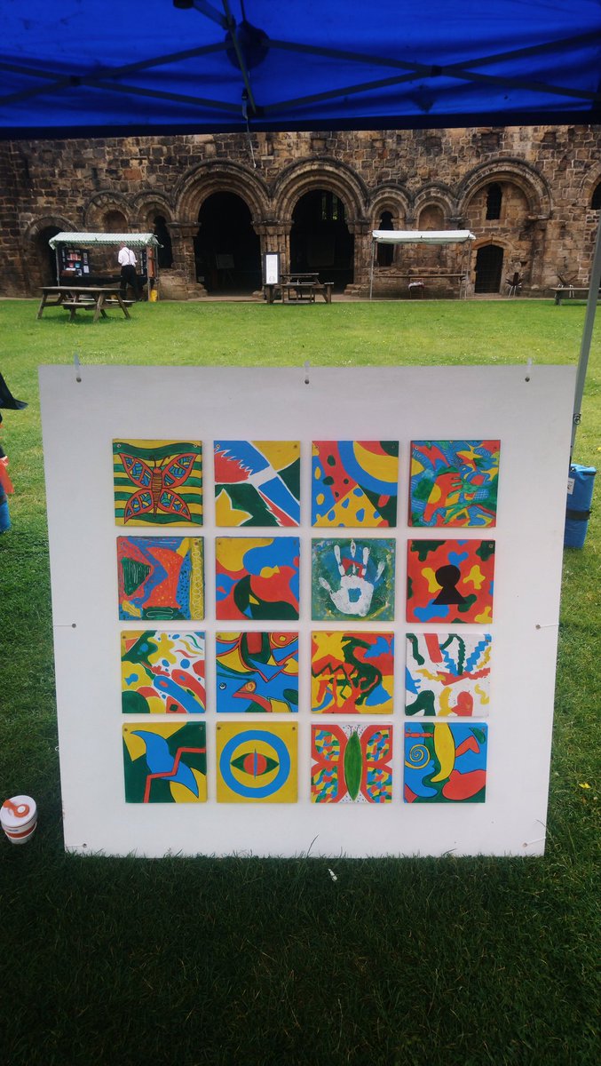 KirkstallArt's tweet photo. @bobbiraecouk will be at the Abbey again today with the mini mural workshop also showing work from @lawnswoodschool @ArtDtLawnswood year 9 :-) https://t.co/JsdZKoCkft