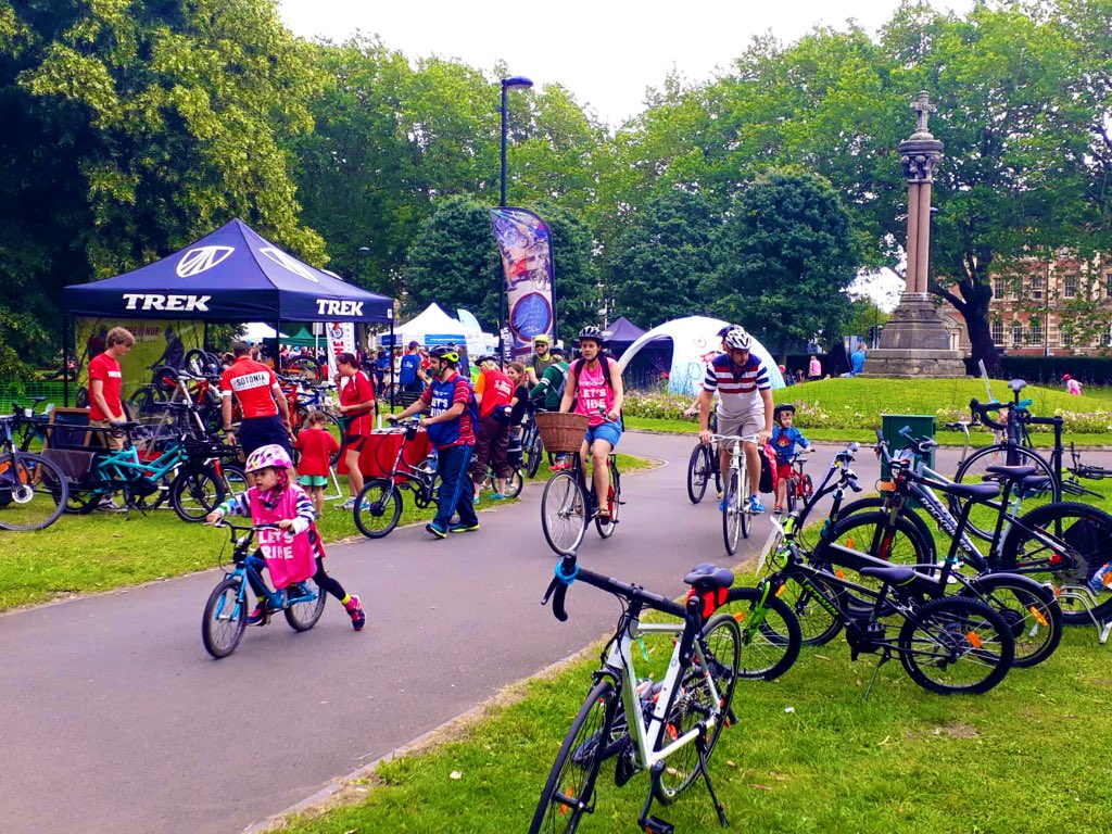 letsrideuk's tweet photo. There’s still plenty of time to join the ride!! Or just pop along and check out all the fun in our Festival zones!! The weather is perfect for an afternoon ride🌞🚴‍♂️ https://t.co/nsXvxSnvd2