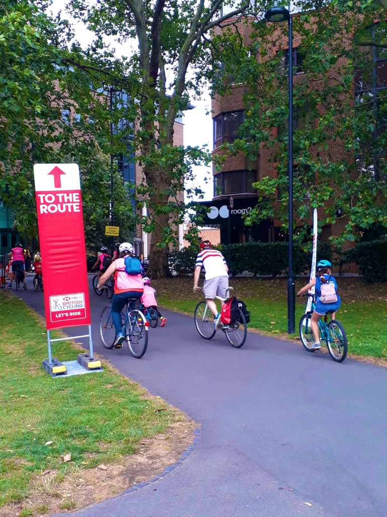 letsrideuk's tweet photo. There’s still plenty of time to join the ride!! Or just pop along and check out all the fun in our Festival zones!! The weather is perfect for an afternoon ride🌞🚴‍♂️ https://t.co/nsXvxSnvd2