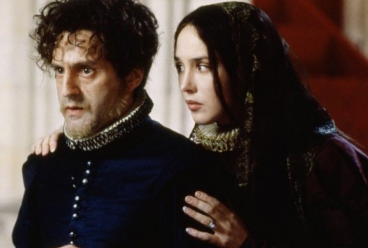 “La regina Margot” di Patrice Chéreau, basato sull'omonimo romanzo di #AlexandreDumas padre, narra l’infelice destino di Margherita di Valois, sullo sfondo della guerra tra cattolici e protestanti nella Francia del Cinquecento. #21luglio ore 22 #ApritiCinema agli #Uffizi!