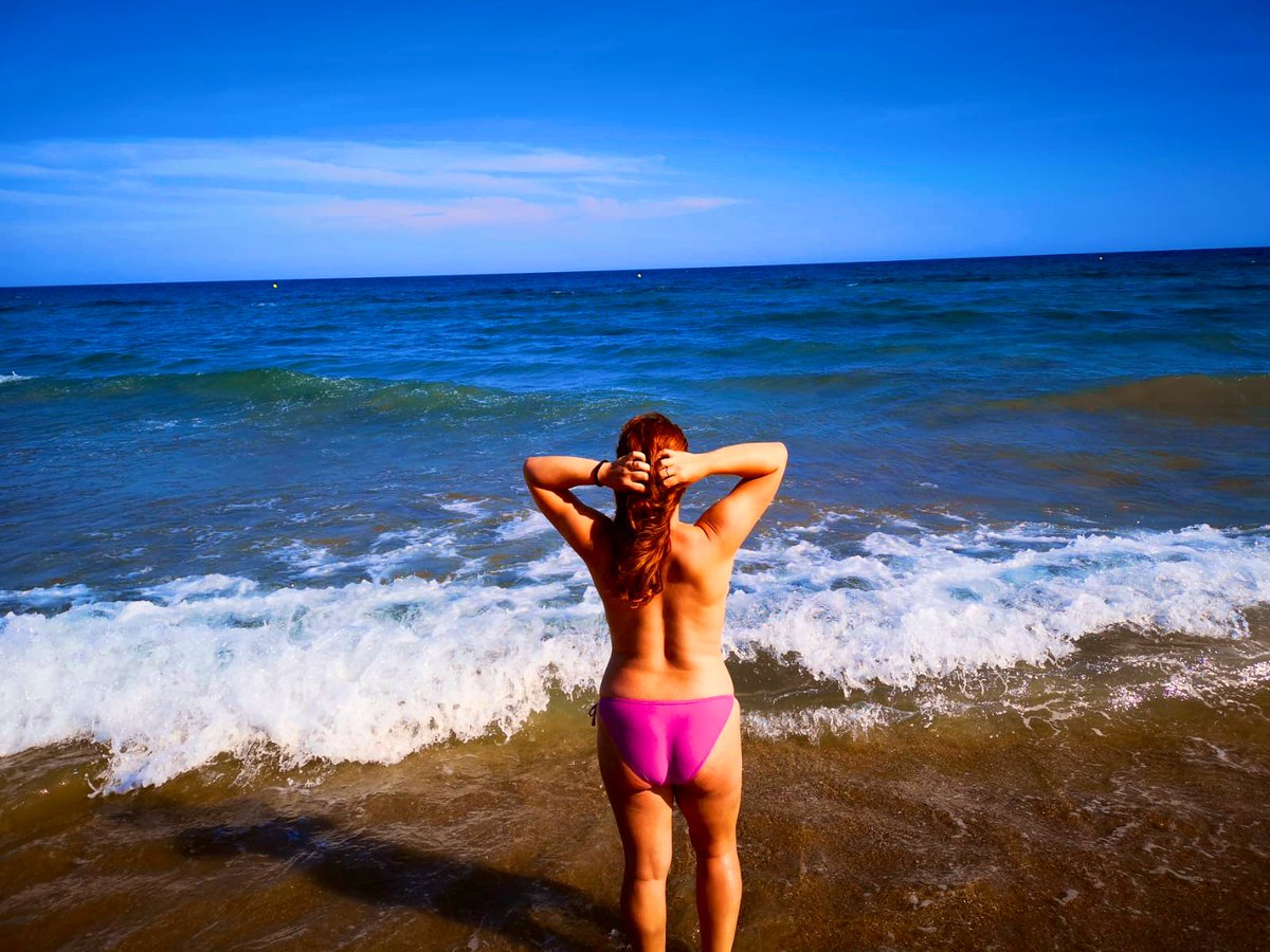 sofialopppez's tweet image. Llévame siempre cerca del mar que ahí soy feliz🌊💧💦