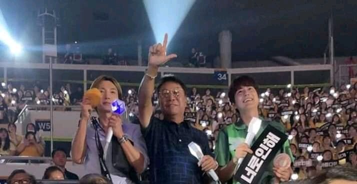 kyungsoo_stan's tweet photo. Lee Sooman, Leeteuk and Khuhyun attended #ExplorationinSeoulDay3 https://t.co/BMTgiYUMKL