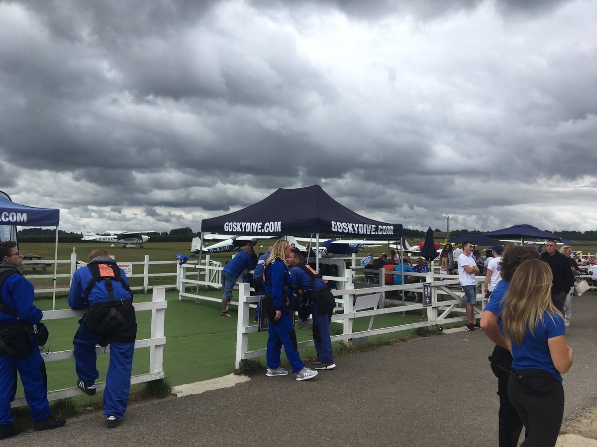 AlabareUK's tweet image. We are here at @GoSkydiveUK where we have some very brave fundraisers who are skydiving to raise money for homeless and vulnerable #Veterans. Thank you all so much for your support!