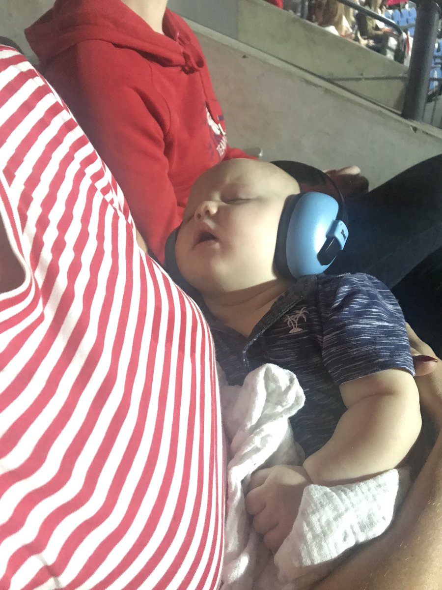 FetchamNetball's tweet photo. #ThisIsNetball #RosesRISING #NetballWorldCup2019 Dylan prepares for the bronze medal match 🥉 https://t.co/1S4JLRBM1A