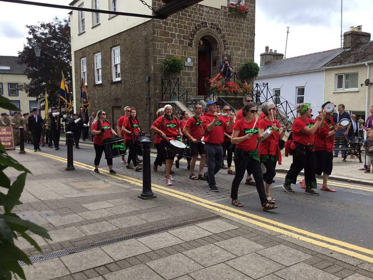 SheafGallery's tweet photo. Great start to Civic Week today😀 #Narberth #narberthcivicweek #goldensheafgallery #pembrokeshire https://t.co/WxvpHkHPlU