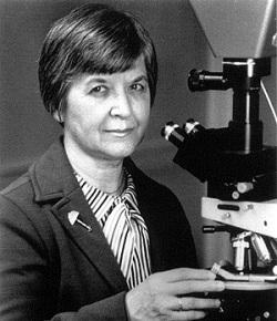 _scatterjam's tweet photo. #WhenItHappened - #StephanieKwolek was a chemist who invented Kevlar, a material that’s 5 times stronger than steel! She was the 4th woman inducted into the National Inventors Hall of Fame in 1994 because she’s a BOSS &amp; definitely approves of our show. Be more like Stephanie! https://t.co/ypEOxgWPYe