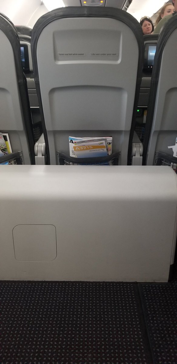 MsRubyC's tweet photo. What a way to start my day! Free upgrade to Comfort Extra...sure. Didnt tell me...No under seat storage, no in-flight entertainment. But hey I get free booze cause nothing like drinking on a 7a flight. Wait, I'm on Whole30 so total waste of this "gift". #fail @AmericanAir https://t.co/gDOzLFPfu6