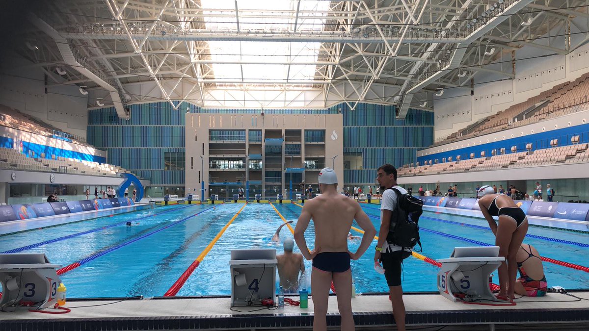 RobinsGrant's tweet image. Hosted by the UK ambassador @TeamGB looked smart and enjoyed their evening. The @britishswimming swimmers then work up to this today! Exciting times ahead for these 16 #futureperformancepotential #enjoythejourney #oadf