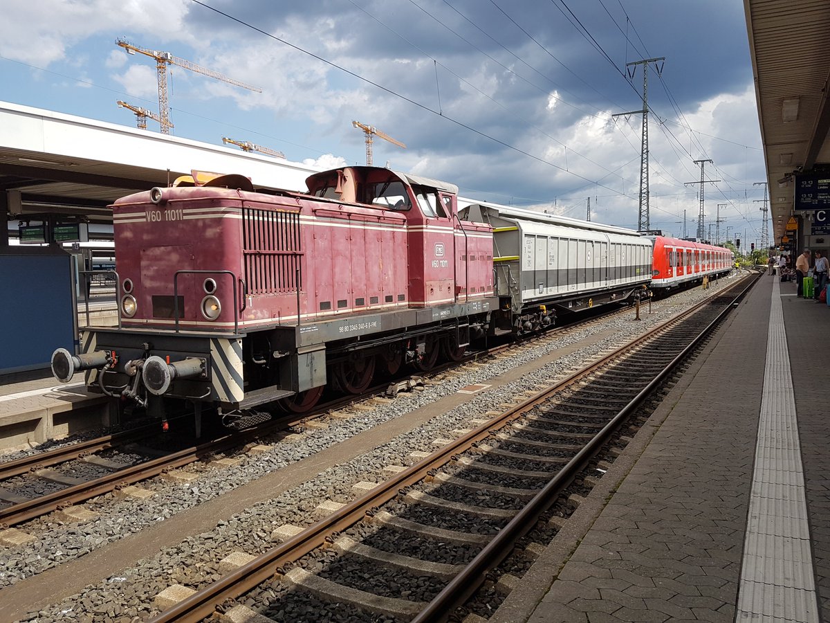 Bahnblogstelle's tweet photo. #Nürnberg Hauptbahnhof: Ein Münchner #SBahn-Triebzug der Baureihe #ET423 auf #Überführungsfahrt https://t.co/qe0Lgsvlz5