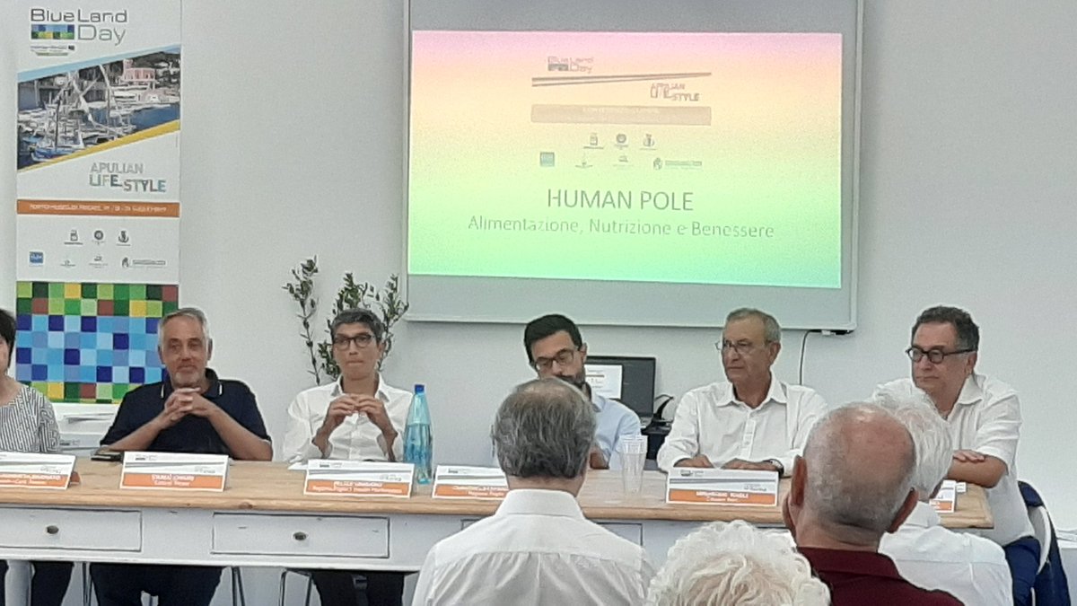 Tluigi15's tweet photo. @aelledesign @Monica79811279 @ziobedo @beppe_grillo @repubblica @RegionePuglia Chissà se se ne occuperanno a questo evento #ApulianLifeStyle
#xylella https://t.co/0f49ccxqUT