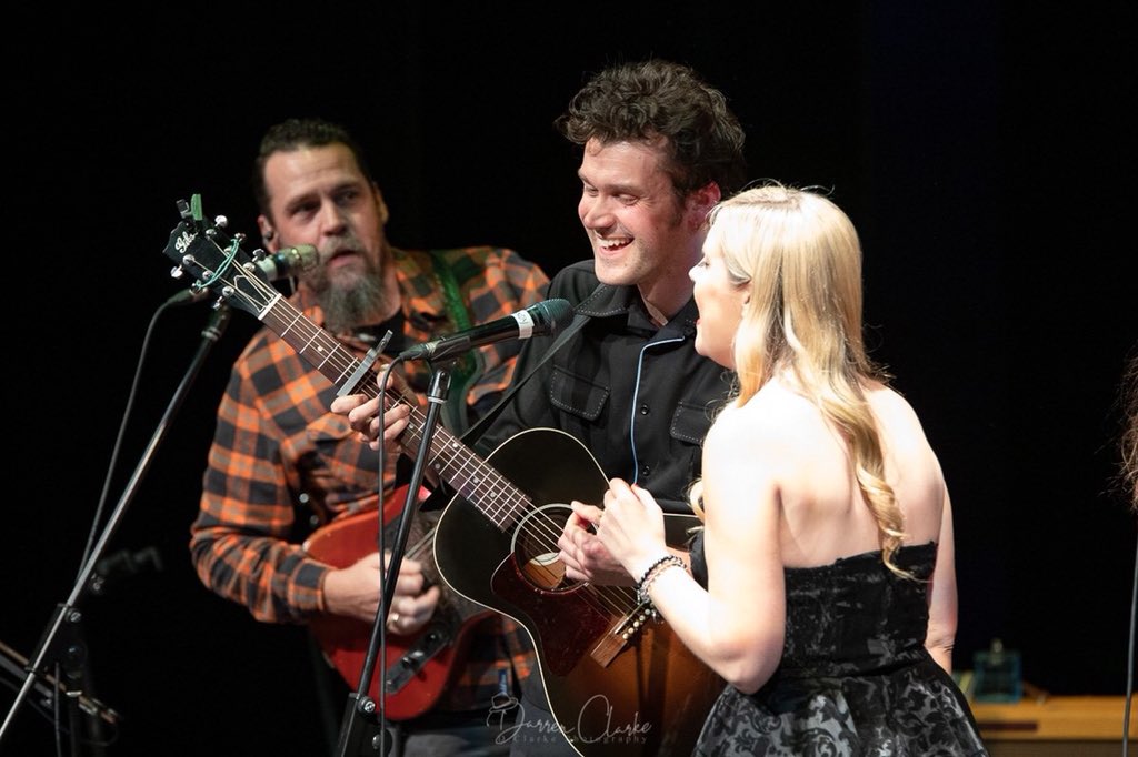 weepinwillows's tweet photo. A wonderful first weekend of the ✨Taste of Tamworth✨ Tour! 😄🎶🎉 It's been a blast to share the stage w/ #CarterandCarter, @LynBowtell & @JayneDenham1 plus superstar musos Anthony Taylor, Ben Cant & Rob Powell! 👌 Can’t wait to do it all again! Tix: https://t.co/Z6tcMcd8pU 👍 https://t.co/So0ZYR1xw9