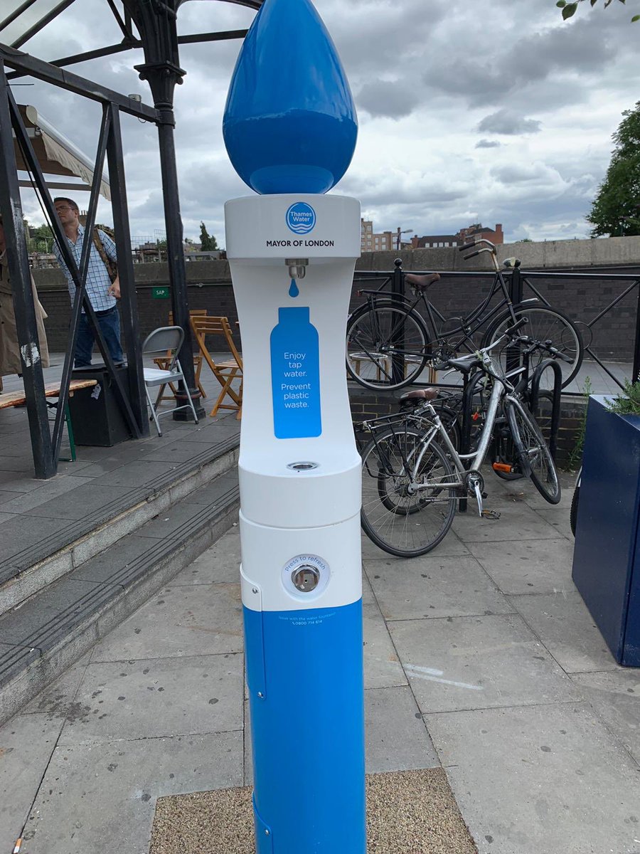 Love the new water fountain in #KentishTown. Well played @MayorofLondon. Hope it will help promote #reusablebottles and cut down on #plasticwaste. #GreenerLondon