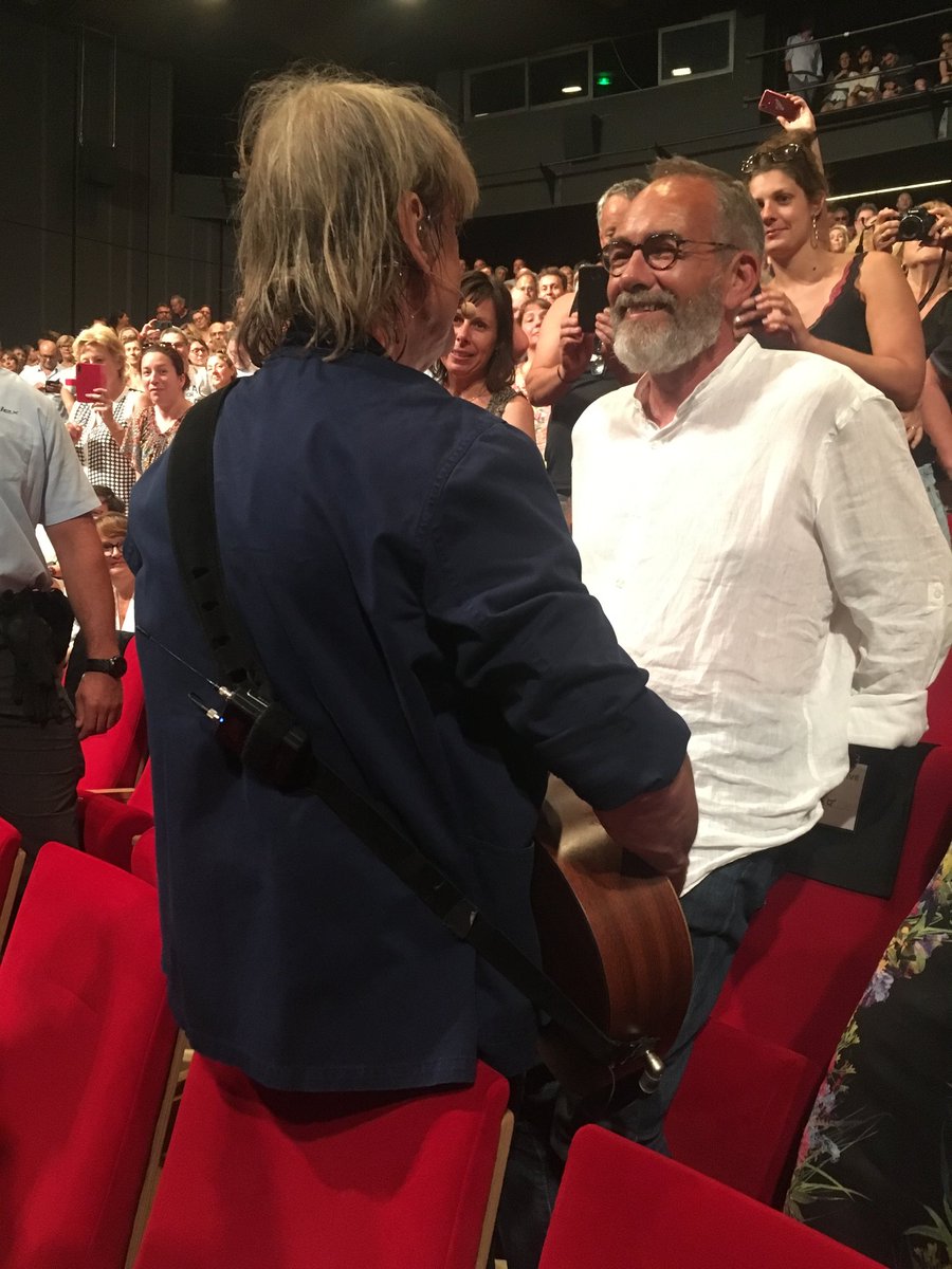 bernardlemag's tweet photo. Quand #JLAubert chante rien que pour toi, tu remercies #francofolies #francofolies2019 pour ce formidable concert #LaRochelle #concert https://t.co/LoZU68HCfo