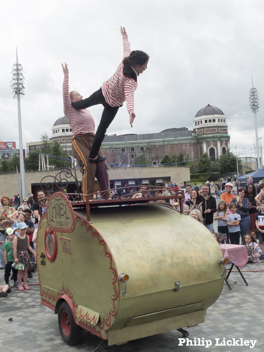 philiplickley's tweet photo. 16. @circorumbaba #BradfordFestival #SparklingBradford https://t.co/AsIdL6yG8f