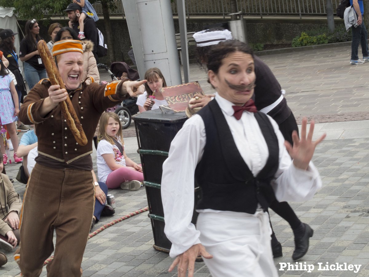 philiplickley's tweet photo. 16. @circorumbaba #BradfordFestival #SparklingBradford https://t.co/AsIdL6yG8f
