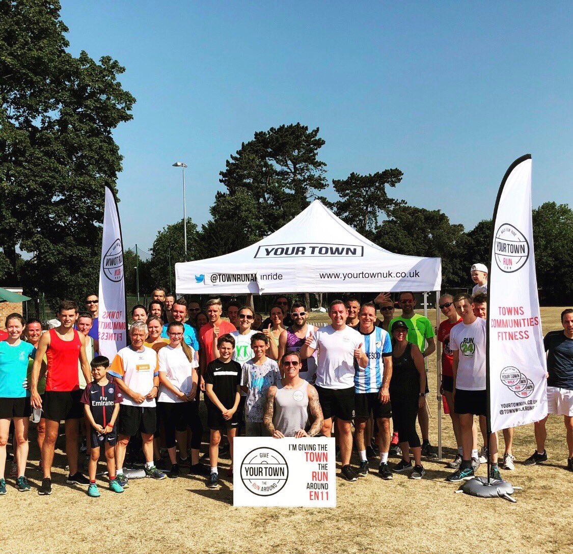 townrunaround's tweet photo. Time flies! A year ago today we finished our 24 hour run around Hoddesdon Town! What an event ... finishing up at @barclayparkrun ! Over 1000K was ran in the 24 hours, a great community effort #Run24 #EN11 #TownRunning #TownEnergy https://t.co/VXWUVsYBZ2