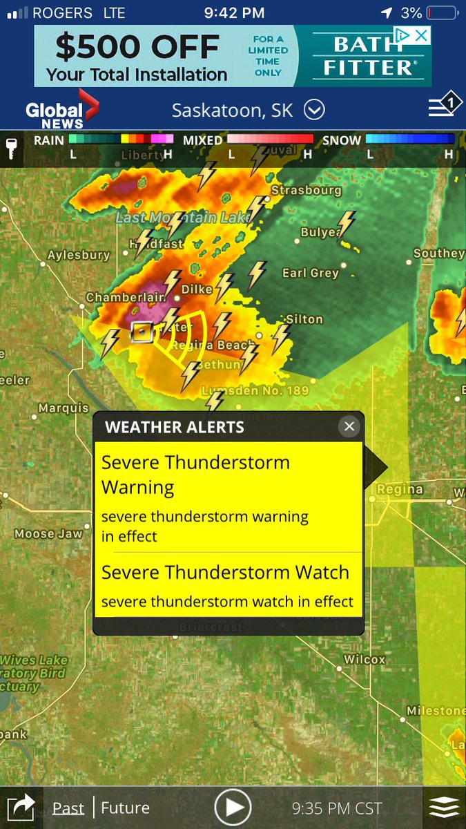 PQuinlanGlobal's tweet photo. Severe thunderstorm warning issued in Regina for baseball-sized hail & 120 km/h wind gusts possible. #yqr #Sask #skstorm https://t.co/rdjVLymXmI