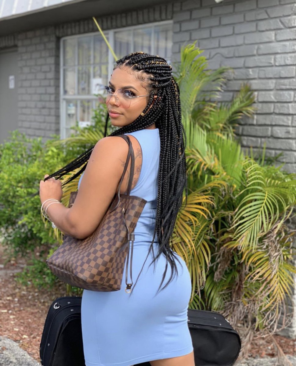 dabuttlover69's tweet photo. Fine Ass #grownASSwoman #CurvesAhead #sexyAF #baddies #ass #shemakesmehard #iwanther #finnasmash #shefine #thatsmile #baeoftheday #sexyass #smackableass #sassysexyass #thickchicks #datass #thickness #thick #thickbuns4me #faptothis #curves4me #thickem https://t.co/6PpwdtVegh