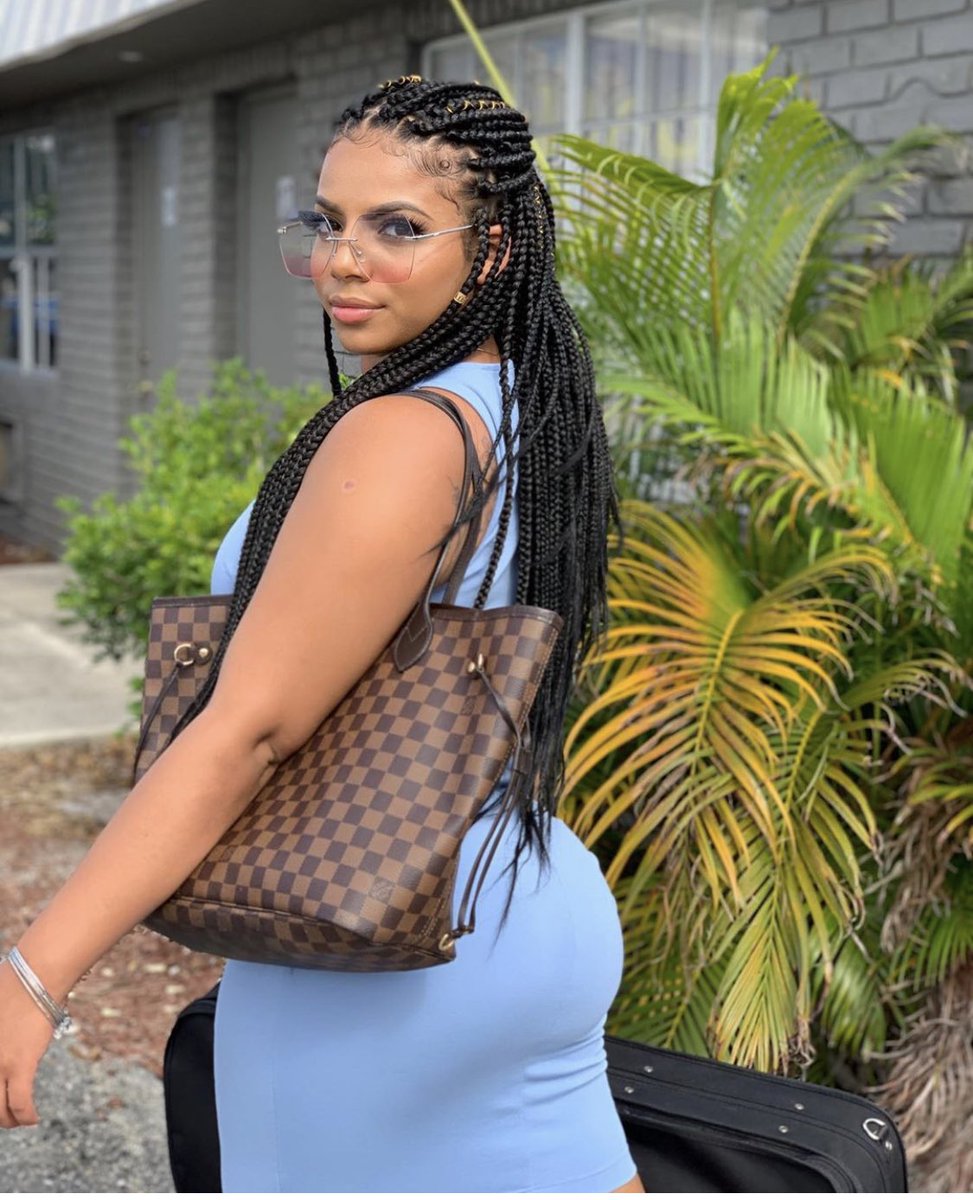 dabuttlover69's tweet photo. Fine Ass #grownASSwoman #CurvesAhead #sexyAF #baddies #ass #shemakesmehard #iwanther #finnasmash #shefine #thatsmile #baeoftheday #sexyass #smackableass #sassysexyass #thickchicks #datass #thickness #thick #thickbuns4me #faptothis #curves4me #thickem https://t.co/6PpwdtVegh