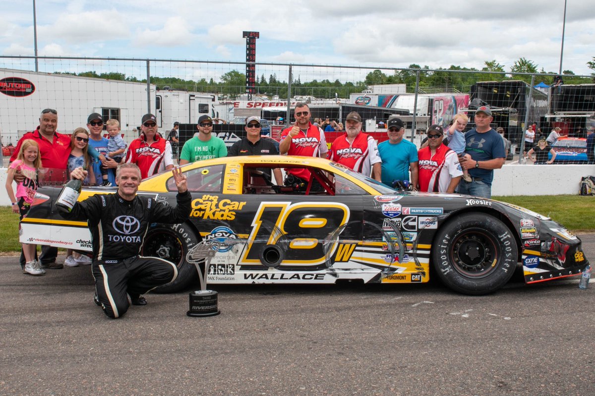 Kenny_Wallace's tweet photo. We started 2nd and finished 6th tonight here in Pevely Missouri at @I55Raceway .... My next race is Saturday ON ASPHALT in Canada at @Riverside_NS in Novia Scotia... https://t.co/1wf37NMbVT