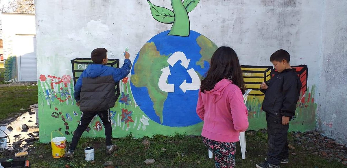 ana_sotodesouza's tweet photo. Inauguración del playon deportivo y Lanzamiento de "3R" proyecto de reciclado, en Barrio Marin.
@SkansiMarcelo @MunicipioCdeA
#MasProyectos #MasPorCarmen #VamosXMas #Skansi2019 https://t.co/UgJo4qxLxM