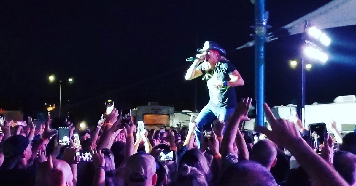 CeceRiley's tweet photo. Having "nothin' but a good time" at @bretmichaels tonight at the @cityofmuskegon 150 celebration! GREAT show Bret!!!!! https://t.co/o3PBeISnag
