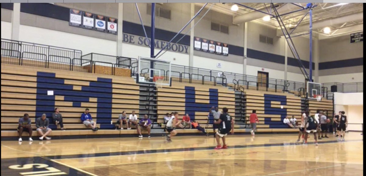 HawksEliteAAU's tweet photo. 17u Game 6 Stats: 61-57

@rileyleonard12 20-7-6-4 (2 threes)
@Y0UNGBL00D7 16-5-3 (2 threes)
@ZaneNelson0 14-3-3

6-0 on the weekend. Next game tomorrow at Marietta HS Ct. 1 11:45am. https://t.co/lqnr3DDU3Q