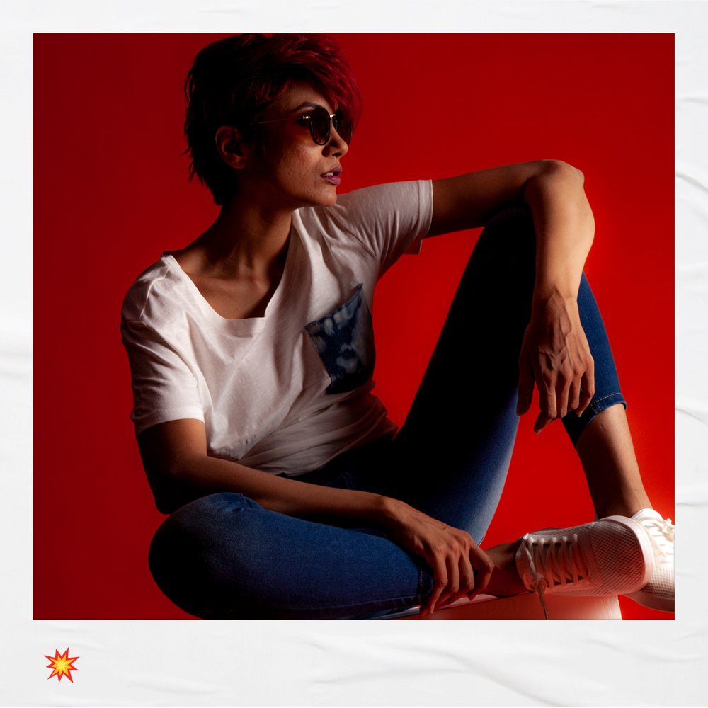 Boss girl status 💪🏽

Shop at mstaken.in

#bossgirl #bosslady #white #tee #tshirt #fashion #cooltee #casualwear #streetwear #shades