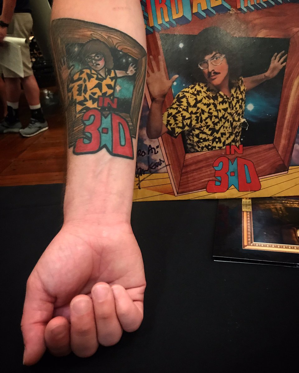 If Dustin from <a href="/Stranger_Things/">sƃuᴉɥʇ ɹǝƃuɐɹʇs</a> REALLY was a fan, he would’ve gotten some INK!