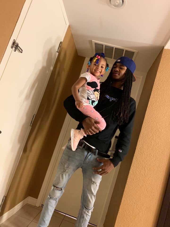 BrittanyMcnutt7's tweet photo. I LOSS ALL 3 OF MY BROTHERS π’πππ IM TRYING TO ADJUST TO THIS NEW NORMAL GOD GIVE ME STRENGTH #ripbooboo #riplilbaby #ripzeek WHAT YALL KNOW ABOUT #Pain IM ALL I GOTπ₯π₯π₯ https://t.co/fWVaxTClkh