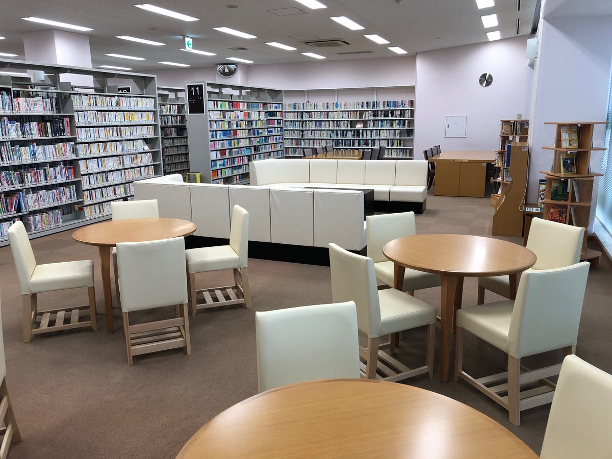 上尾市図書館 たちばな分館がリニューアルオープン 閲覧 学習スペースを広げ 勉強のほか くつろぎながら読書ができる空間としました ぜひ 来てください 図書館 平方 交流