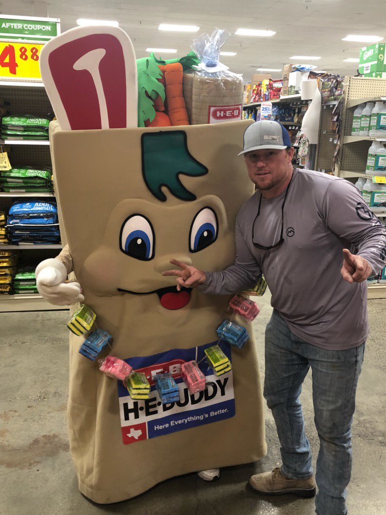 marcmanuel82's tweet photo. I love my @HEB #spongesale https://t.co/srRCygNEpD