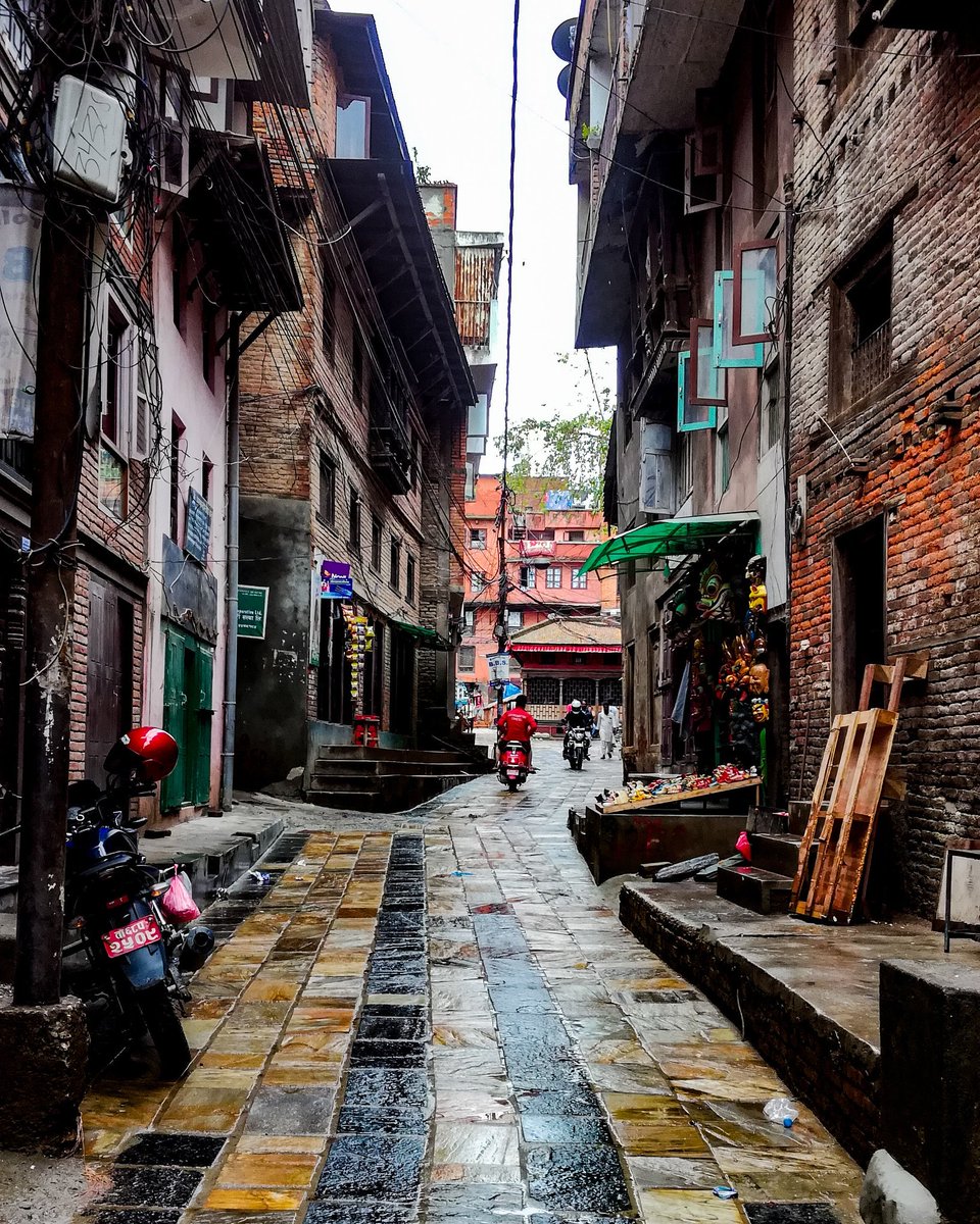 sugatmyself's tweet photo. "A narrow street can lead you to a broader horizon."
#StreetsOfPatan #Yala
Jhatapol, Patan https://t.co/oF7Shnpqkx