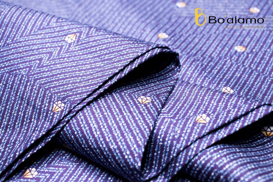 BoalamoFabric's tweet photo. Diamonds are the best conversation starter!

A collection of 100% Cotton Print fabric from Bo’alamo®️.

Available at the leading tailor shops near you.

Shop now this fabric at https://t.co/jt4iVQkwoH

#ProudlyMadeInIndia #Boalamo #BoalamoFabrics #CottonPrint #Fabric #Shirt https://t.co/TYodb5ooh0