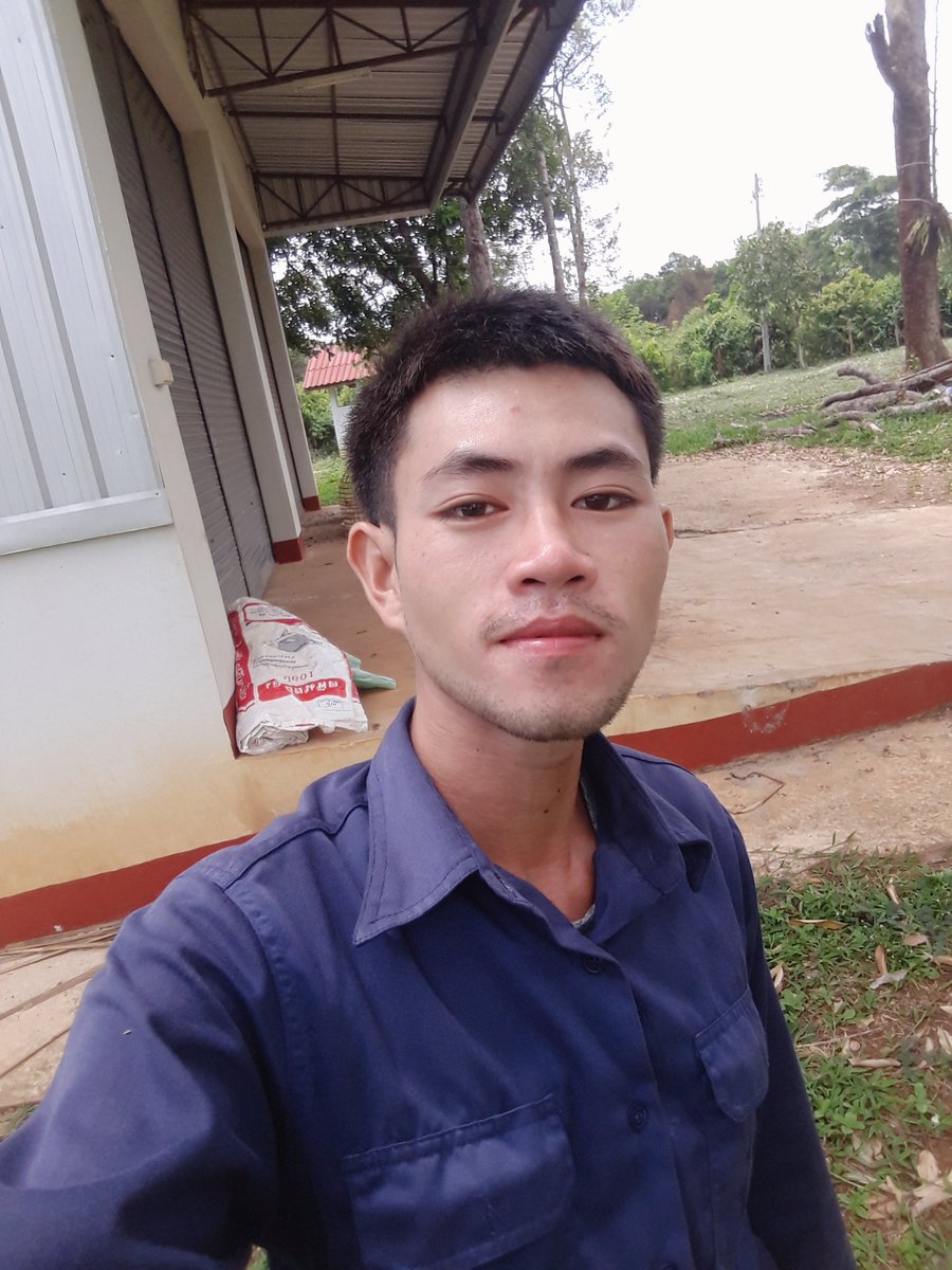 Santisouk207's tweet image. ຄິດຢາກໄດ້ ຢາກມີ ຄິດອີກທີມີກະດີບໍ່ມີກະໄດ້