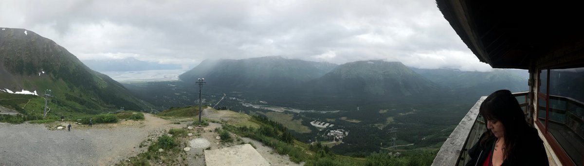 tiyall's tweet photo. Our ride to Seward AK. #Alaska #roadtrip https://t.co/KolLsuuH0A
