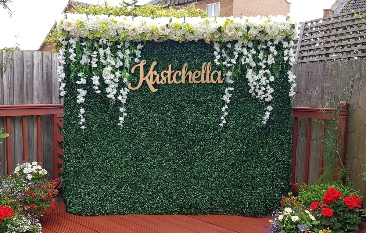 HaveToHoldFD's tweet image. Our NEW foliage wall is available to hire! Personalised to suit your event.
£150 inc. Delivery, set up &amp;amp; collection. (30 mile radius of NN17) other areas incur small mileage charge. £75 secures your date. 
#Northamptonshire #weddingdecor #eventplanning #Coachella #floraldesign